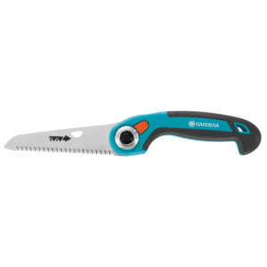 Cut branches efficiently using the compact GARDENA folding saw 135